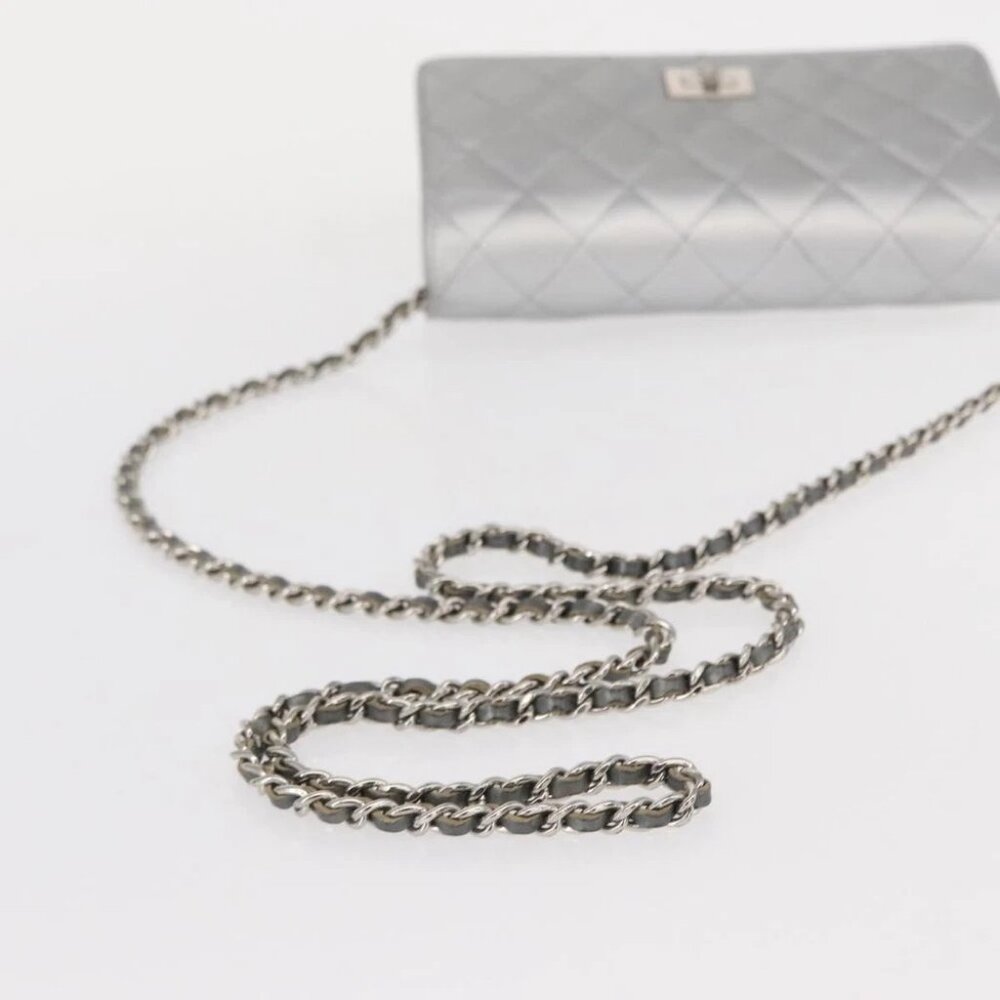 CHANEL Matelasse Chain Wallet Leather Silver - Picture 11 of 16